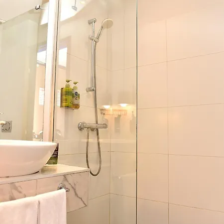 Levent Lavandula 3*
